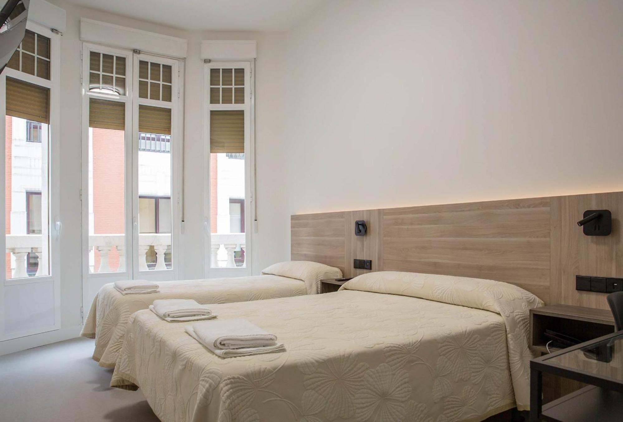 Hostal Excelsior Madrid Dış mekan fotoğraf