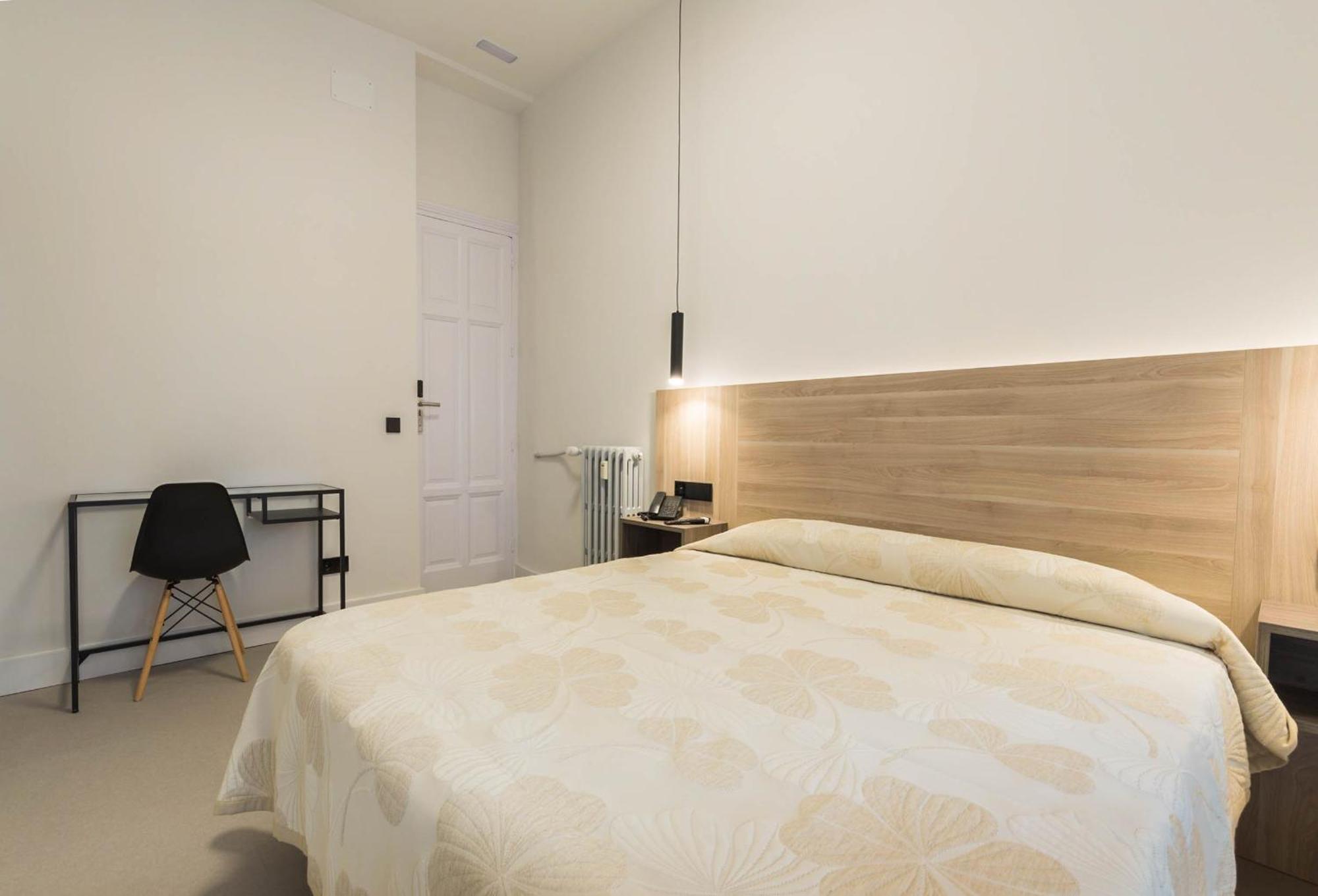 Hostal Excelsior Madrid Dış mekan fotoğraf