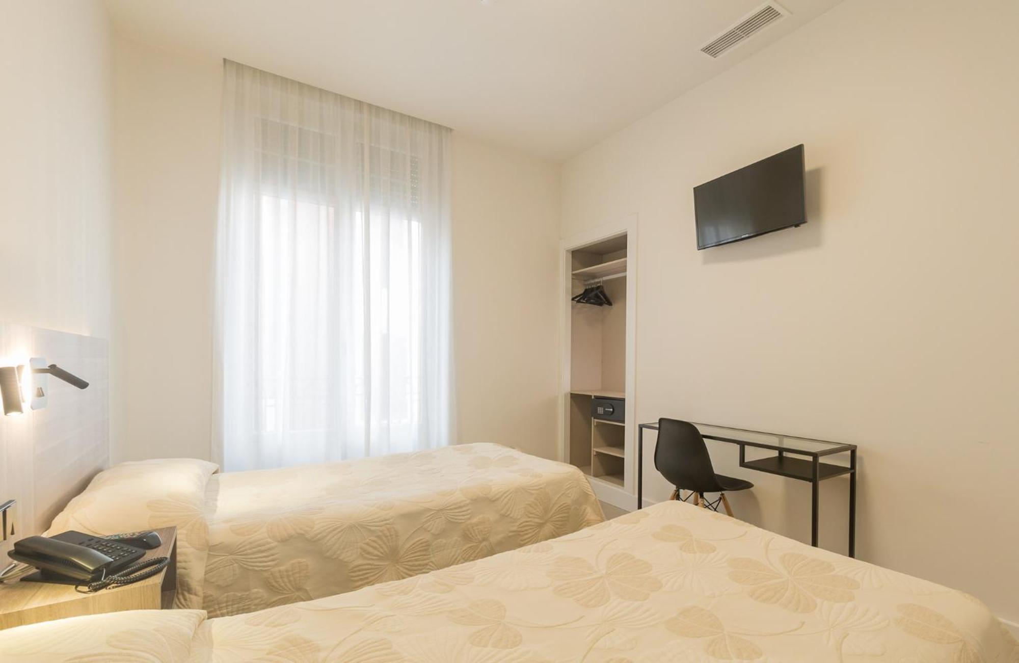 Hostal Excelsior Madrid Dış mekan fotoğraf