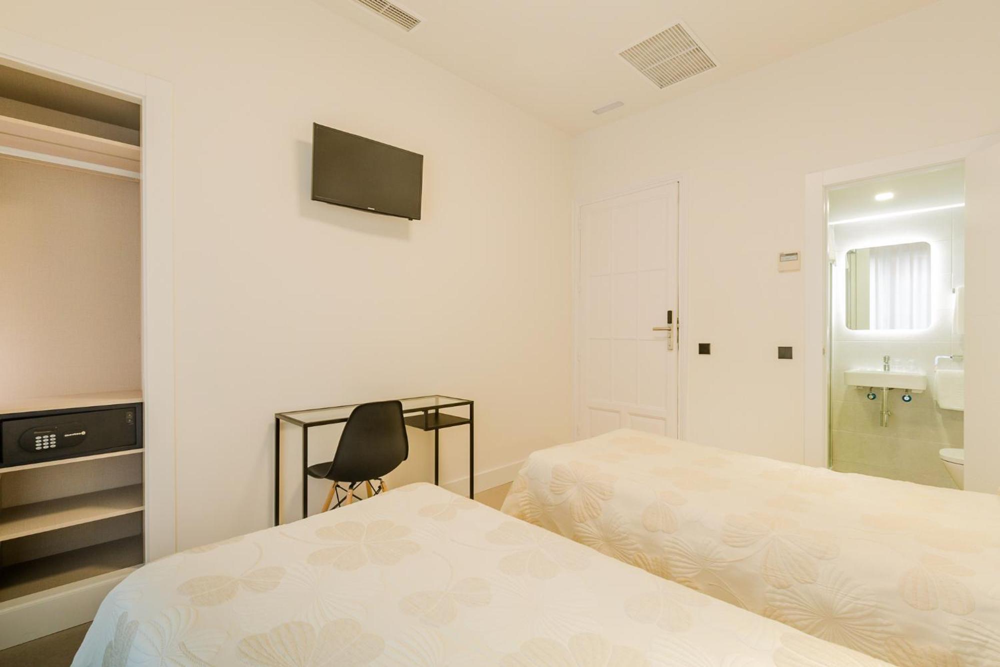 Hostal Excelsior Madrid Dış mekan fotoğraf